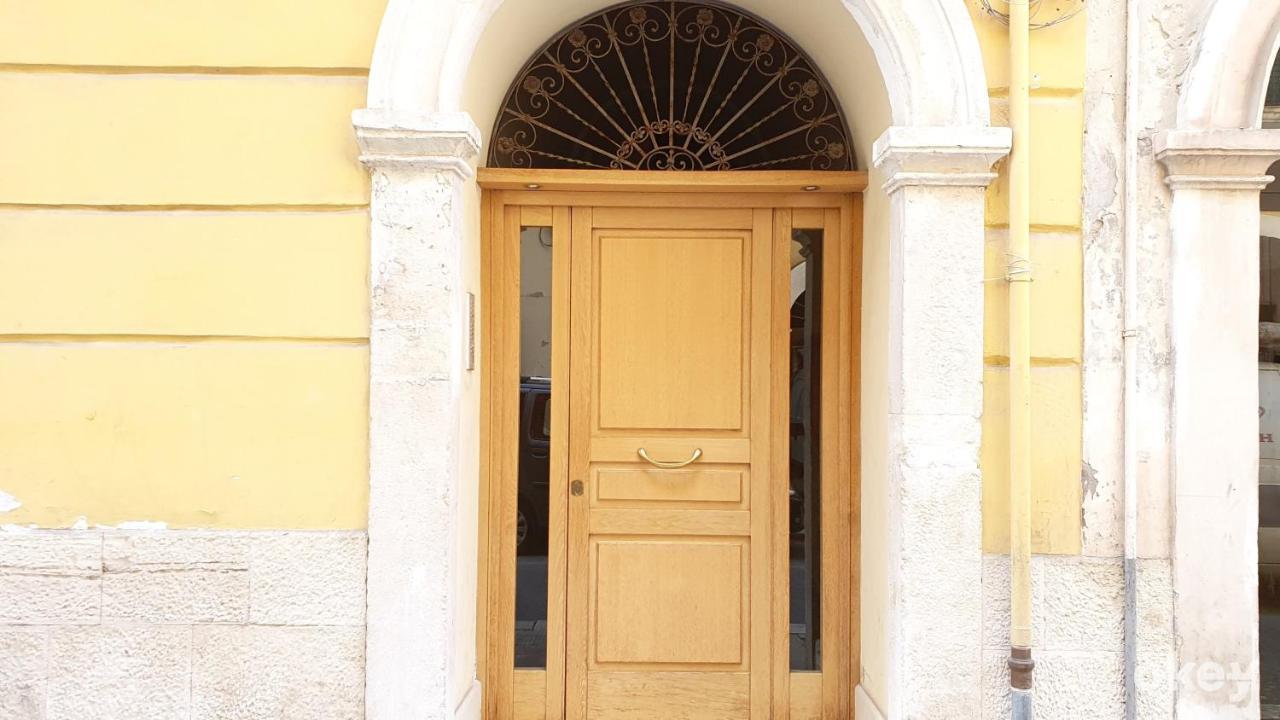 La Terrazza Tra I Tetti Studio - Bari Centro公寓 外观 照片
